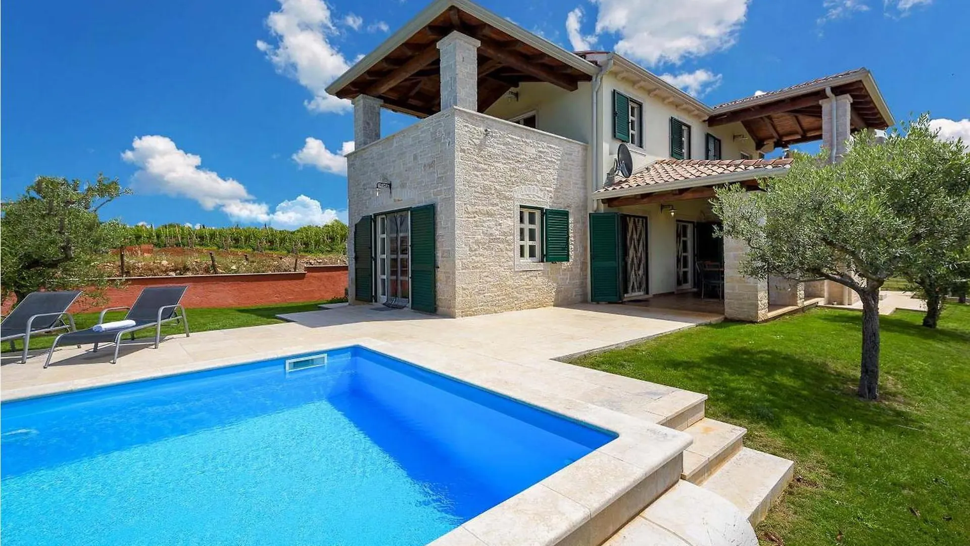 Villa Manuela Kastelir 0*,  Croatia