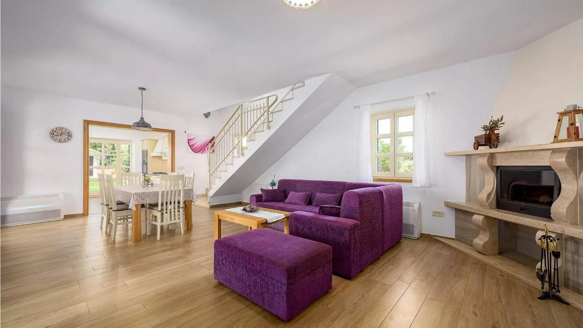 Villa Manuela Kastelir Holiday home